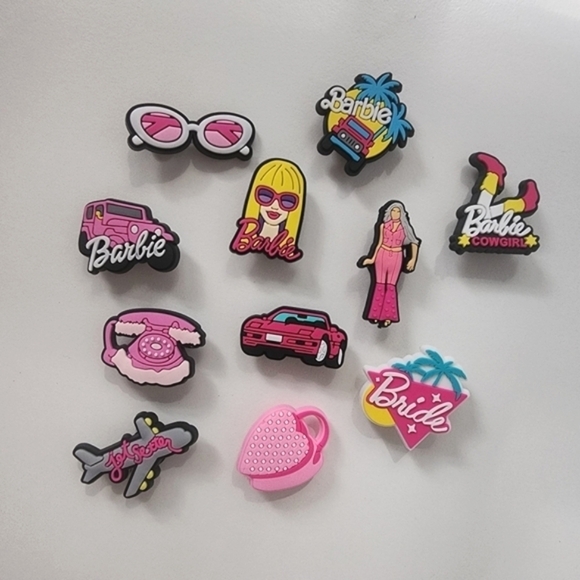 NEW Barbie Pink Cowgirl Doll Bundle 11 Shoe Charms Crocs - Picture 1 of 12